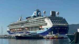 Muğla’nın Marmaris ilçesinde kruvaziyer turizminde hareketli günler yaşamaya devam ediyor.