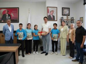 Muğla’nın Köyceğiz ilçesinde Köyceğiz Ortaokulu ‘Dijital Dergi’ temalı yarışmada il