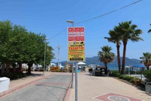 Marmaris Belediyesi, yaya güvenliğini artırmak ve trafiğe kapalı alanlarda düzeni