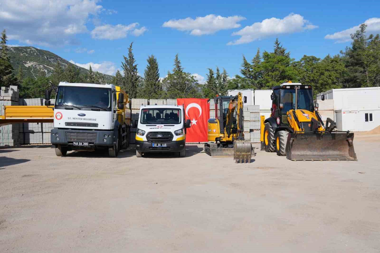 Menteşe Belediyesi, altyapı, bakım ve onarım çalışmalarının hızını ve teknik