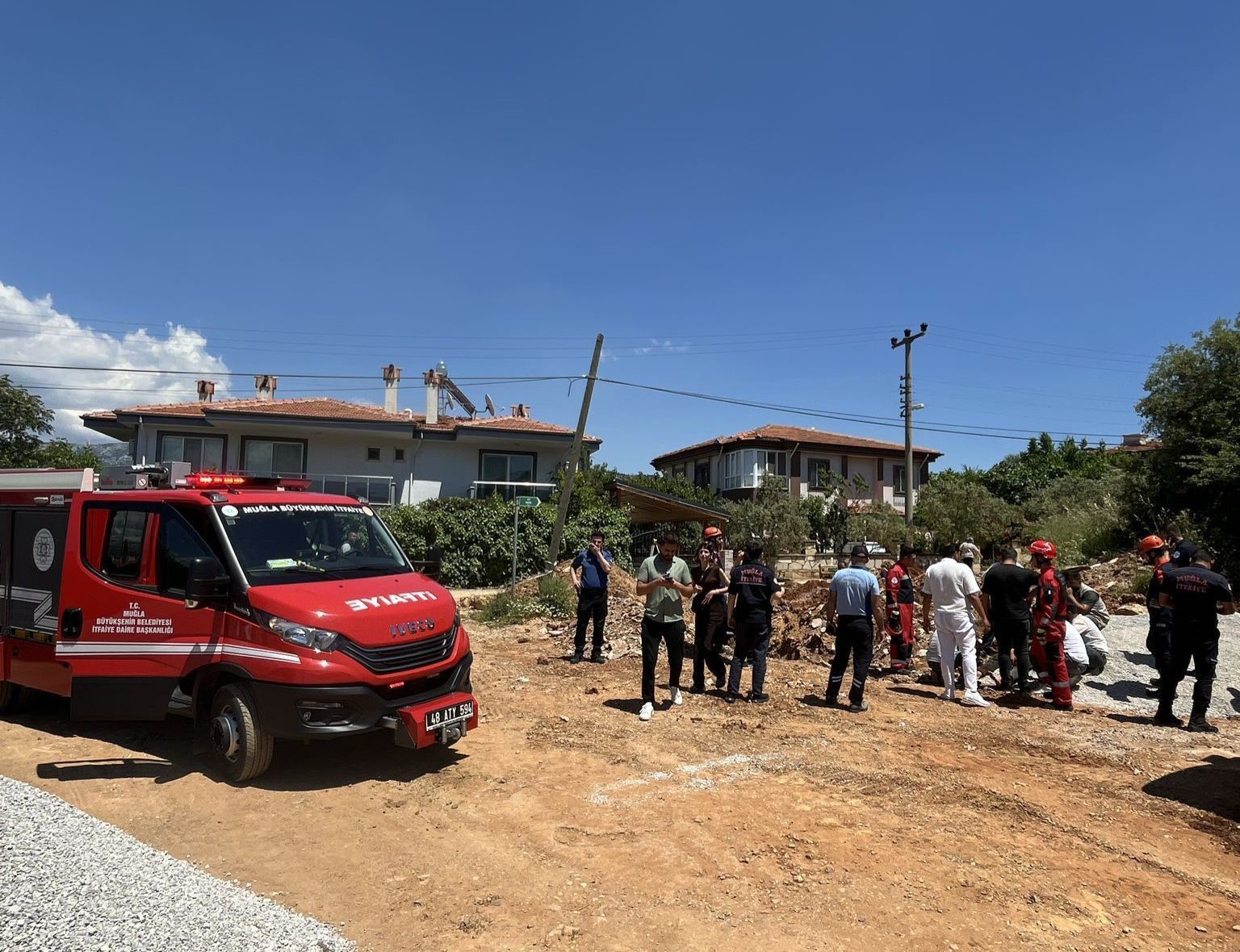 Muğla’nın Menteşe ilçesi Yeniköy Mahallesi’nde altyapı çalışması sırasında meydana gelen