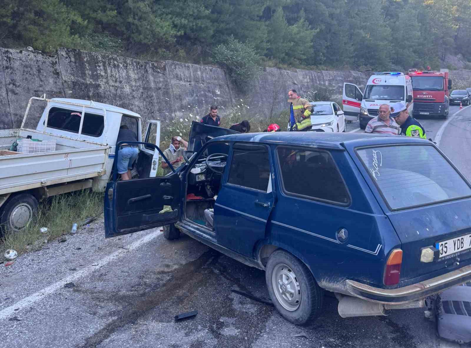Muğla’nın Milas ilçesi Ören yolu üzerinde yolu meydana gelen çift