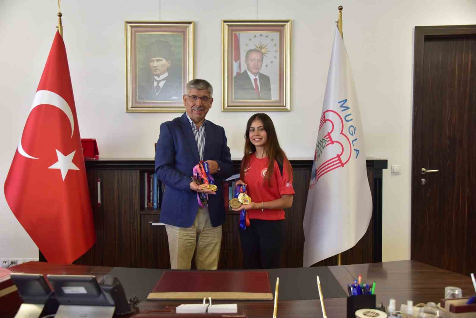 Muğla Sıtkı Koçman Üniversitesi Rektörü Prof. Dr. Turhan Kaçar, uluslararası