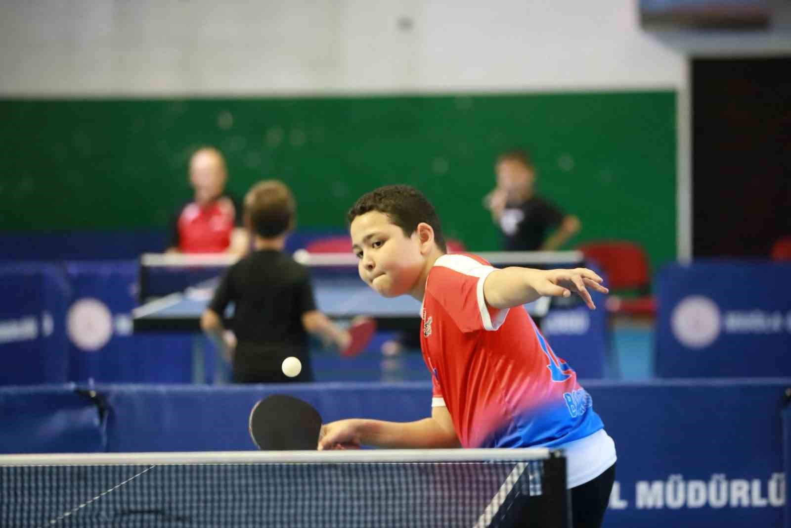 Muğla’da düzenlenen Okul Sporları Masa Tenisi Minikler İl Birinciliği müsabakaları,