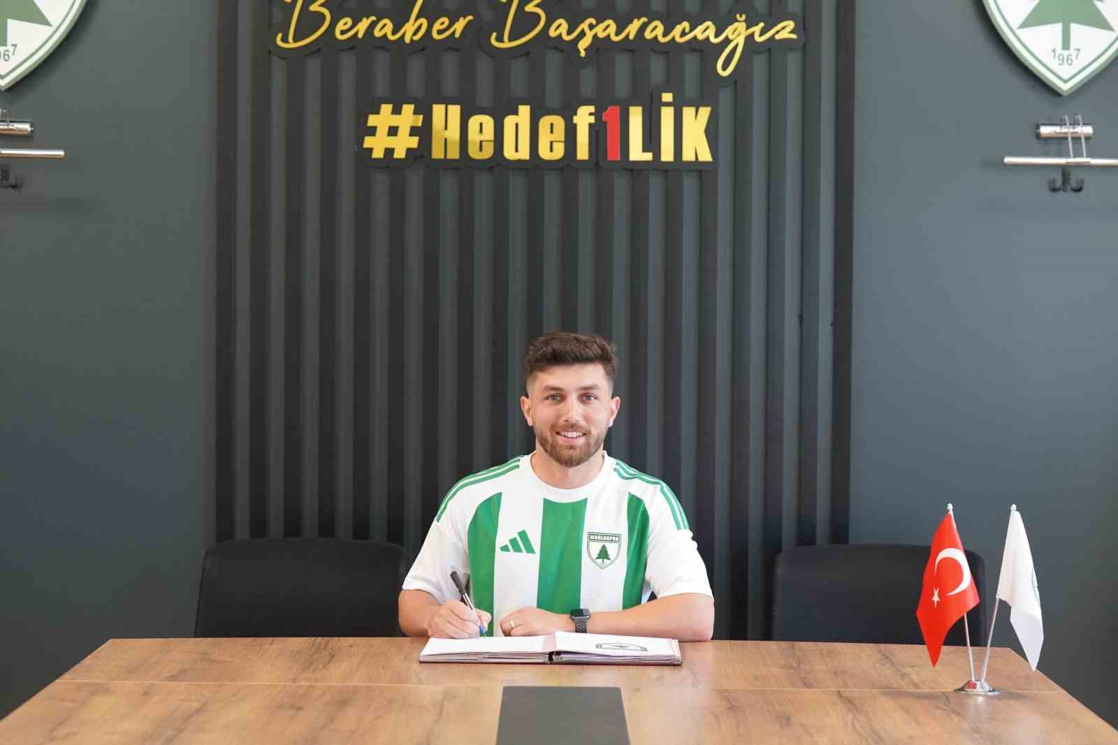 Muğlaspor, son olarak Serikspor forması giyen orta saha oyuncusu Selim