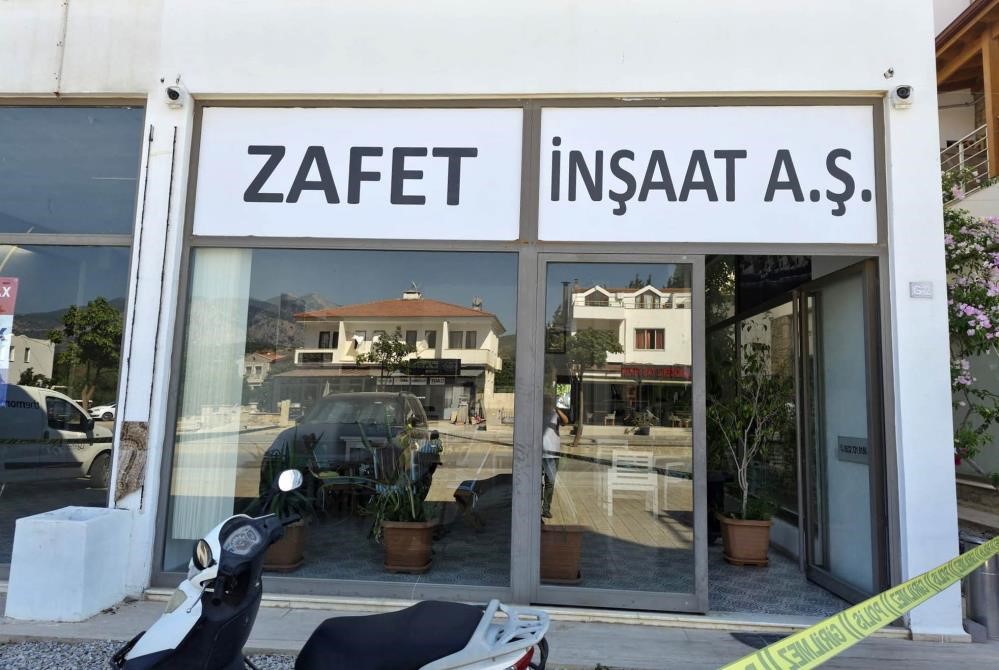 Muğla’nın Datça ilçesinde iş yerinde başından silahla vurulmuş halde bulunan