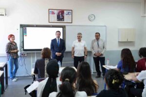 Milli Eğitim Müdürü Emre Çay, yaz döneminde öğrencilerin akademik gelişimlerini