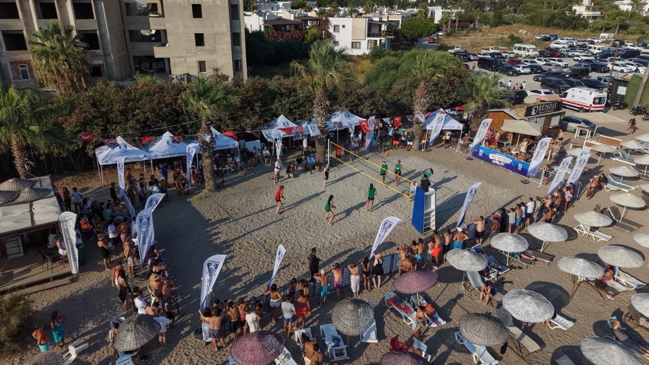 Bodrum Belediyesi tarafından bu yıl ilk kez düzenlenen Plaj Voleybolu