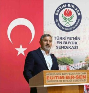 Eğitim Bir-Sen Muğla Şube Başkanı Önder Uçak, mazerete bağlı yer