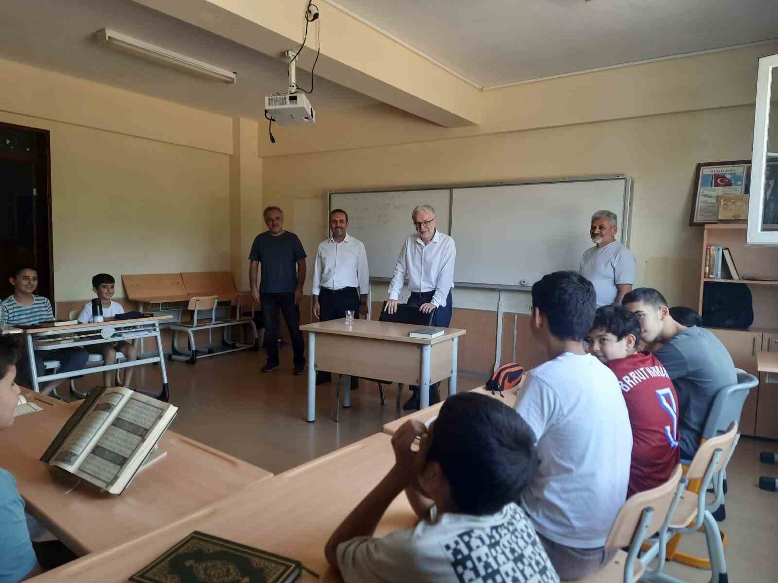 Muğla İl Müftüsü Dr. Rüstem Can, Menteşe ilçesinde eğitim faaliyetlerine