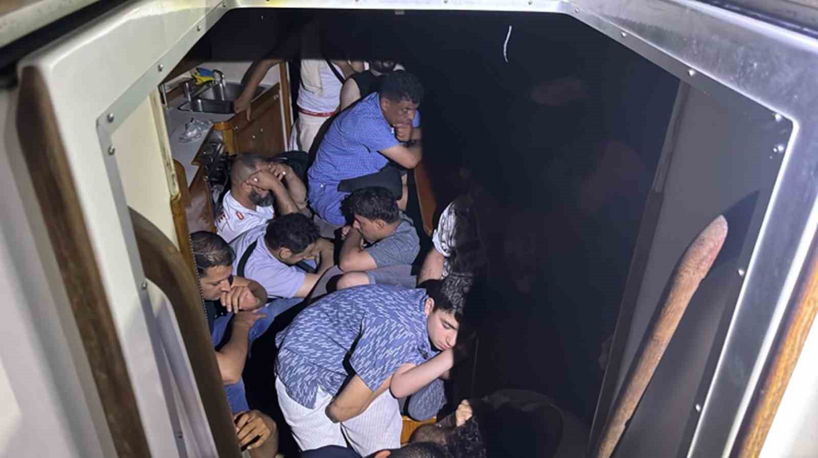 Muğla’nın Menteşe ilçesi Akbük koyu açıkları Gökova Körfezinde hareket halindeki