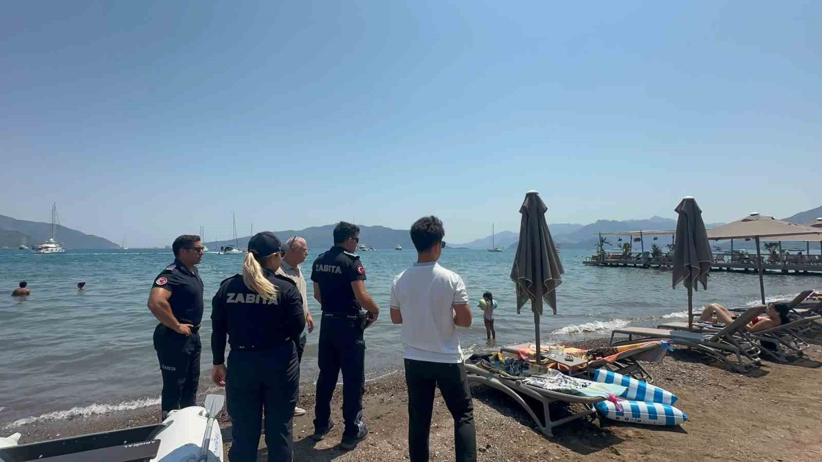 Muğla’nın Marmaris ilçesinde, kıyıların vatandaşların ortak kullanımına açık tutulması amacıyla