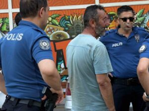 Muğla’nın Menteşe ilçesinde alkollü bir şahsın, 112 Acil Çağrı Merkezi’ni
