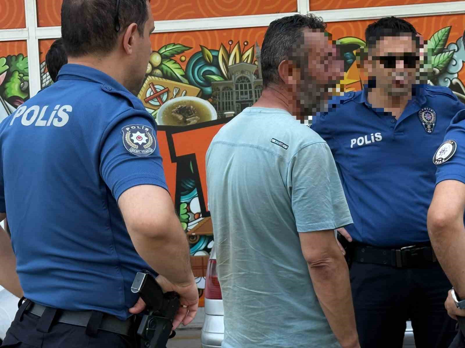 Muğla’nın Menteşe ilçesinde alkollü bir şahsın, 112 Acil Çağrı Merkezi’ni