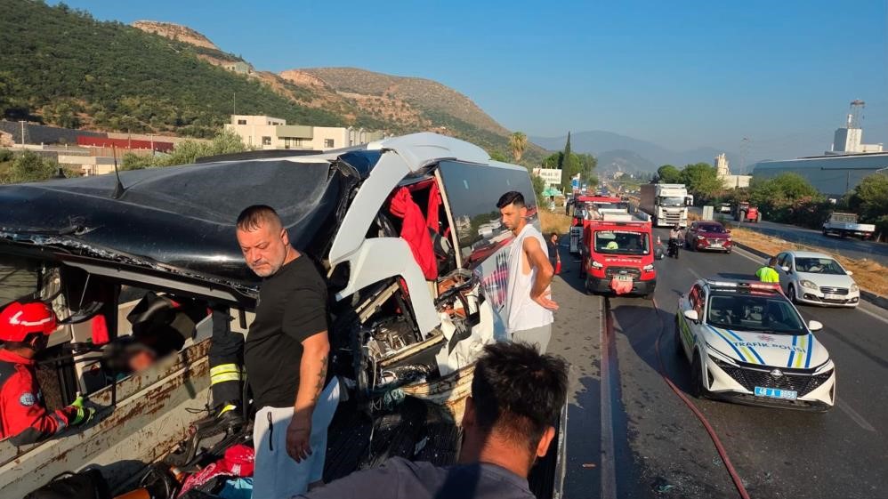 Muğla’nın Milas ilçesinde seyir halindeki Villa Seyahat firmasına ait yolcu