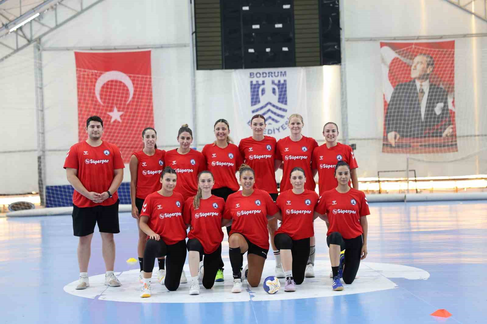 Muğla’nın Bodrum ilçesi Yalıkavak Mahallesi’nde 16 yıl önce kız çocuklarını