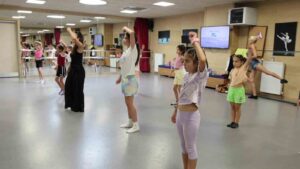 Muğla Büyükşehir Belediyesi Konservatuvarı, yaz sanat kursları ile 10 farklı