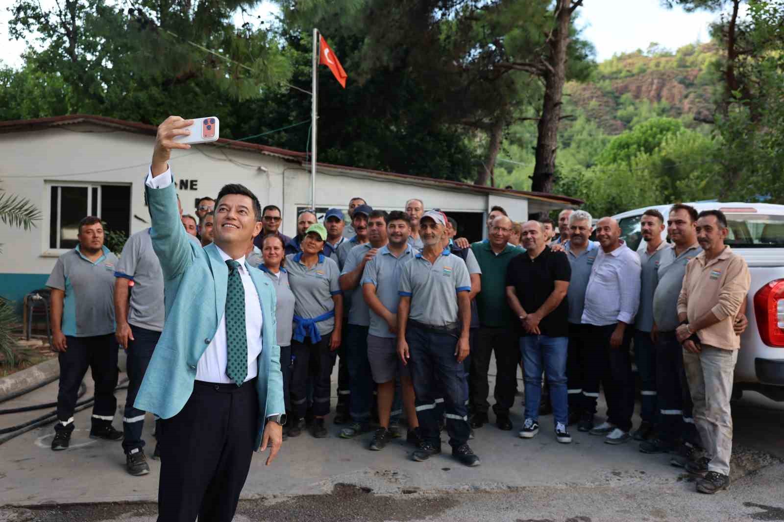 Marmaris Belediye Başkanı Acar Ünlü, yaz sezonu boyunca yoğun mesai