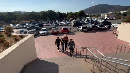 Muğla’nın Bodrum ilçesinde gürültü ve alacak verecek meselesi nedeniyle çıkan