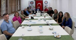 Eğitim-Bir-Sen Muğla Şube Başkanı Önder Uçak, Menteşe ilçesinde delege adaylarıyla