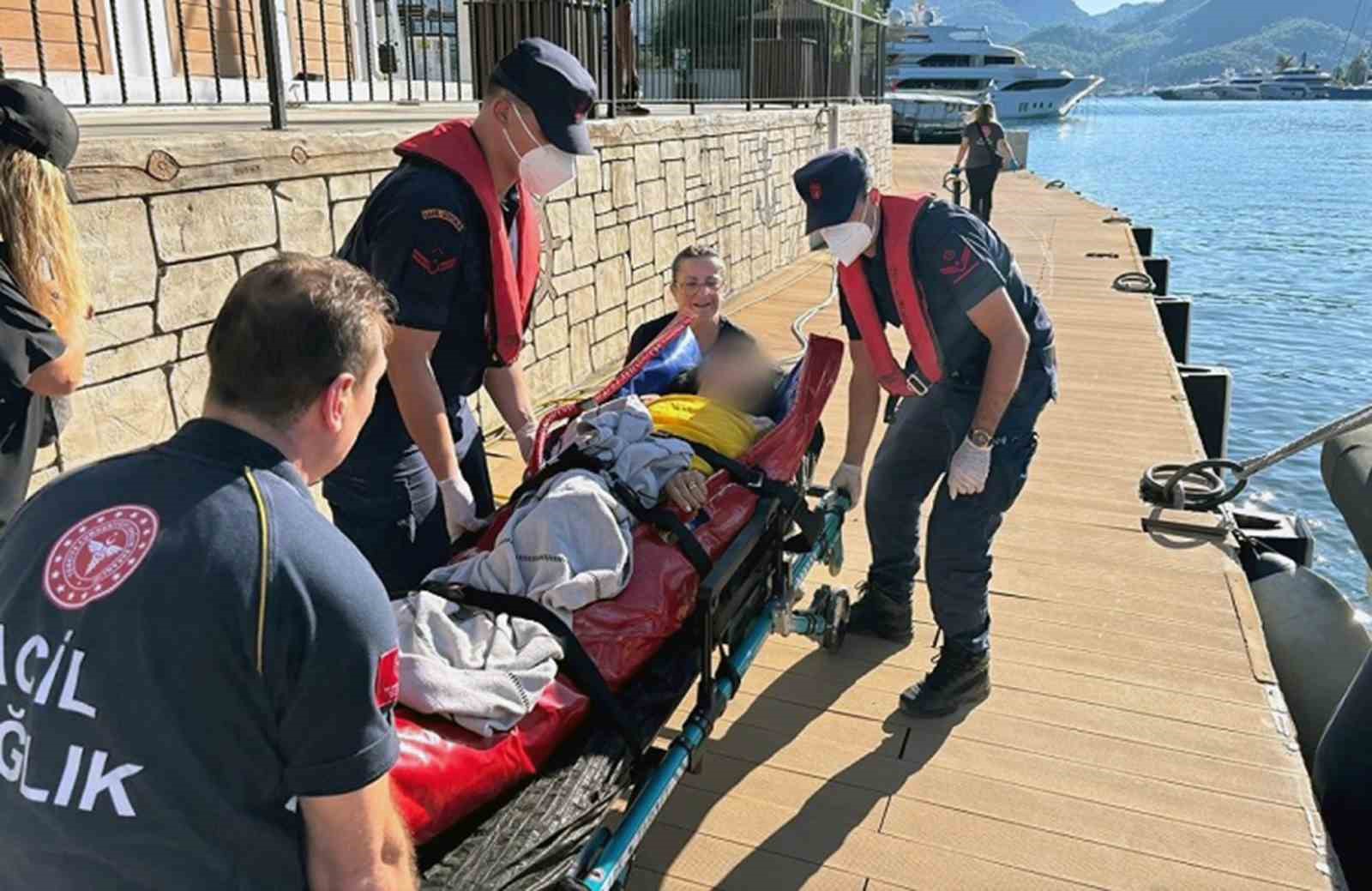 Muğla’nın Fethiye ilçesi açıklarında seyreden gezi ve özel teknelerde yaralanan
