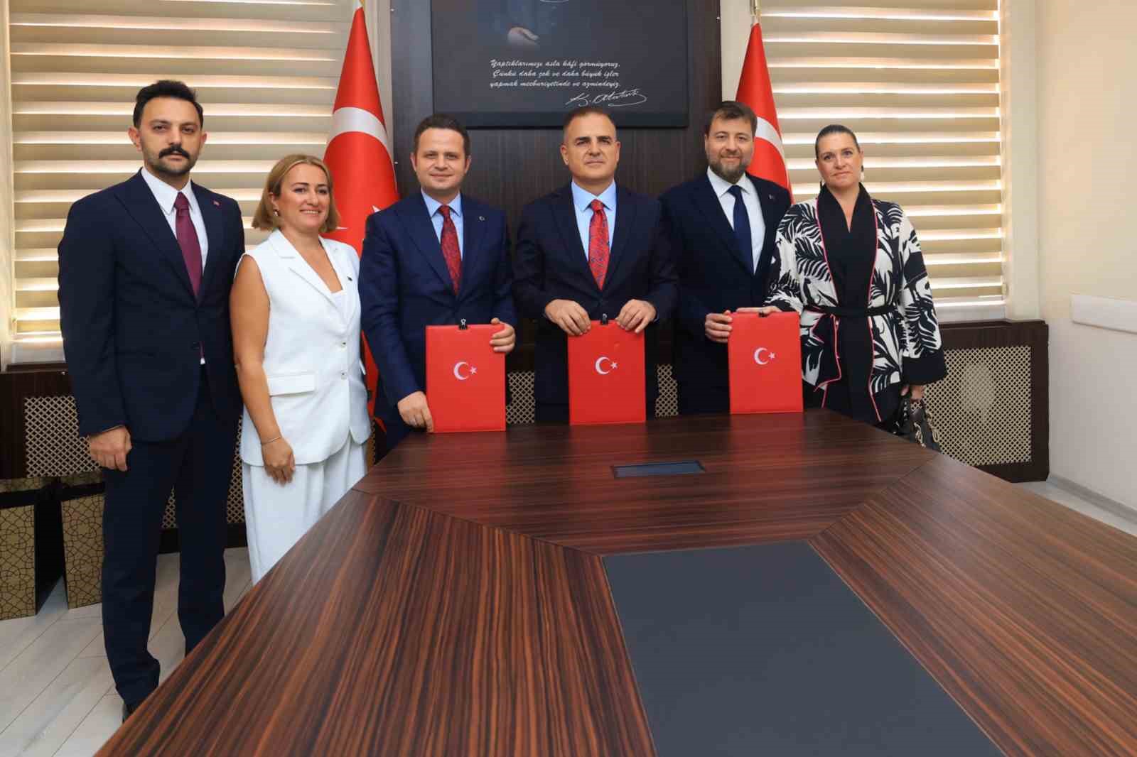 Fethiye Kesikkapı Mahallesindeki Fethiye Anadolu Lisesi’nin yerine 20 sınıflı yeni