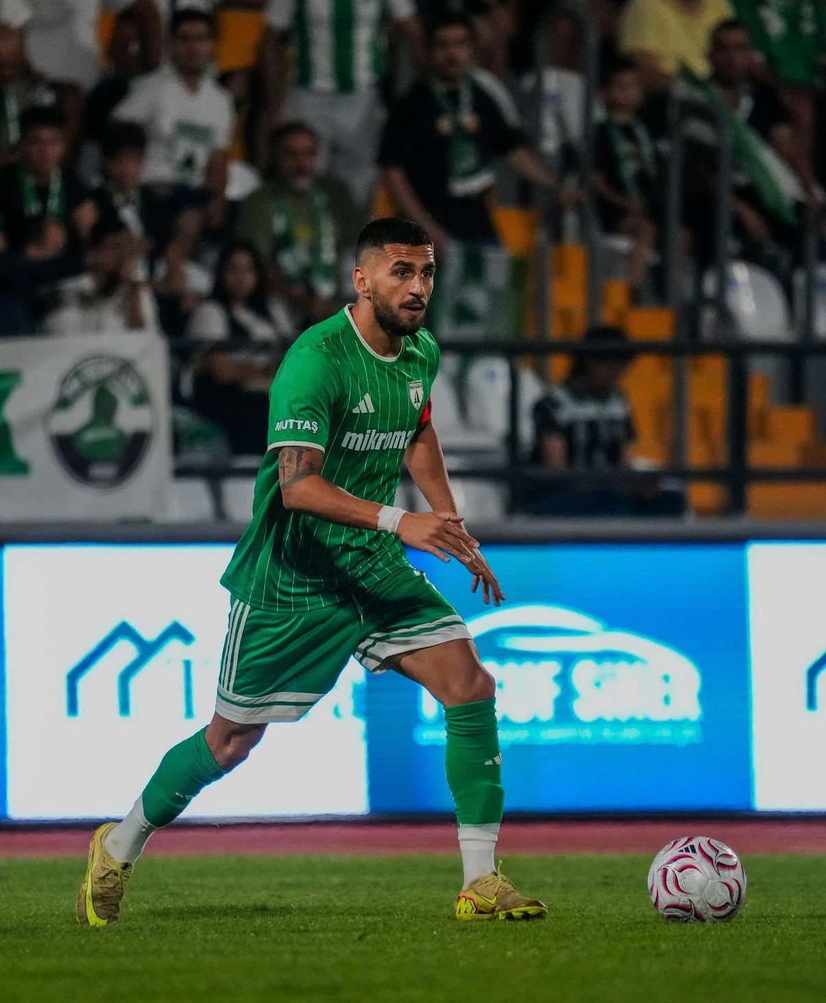 Muğlaspor’un Kuzey Makedonyalı futbolcusu Daniel Avramovski, takımın ilk yabancı takım