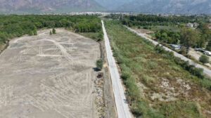 Muğla Büyükşehir Belediyesi, Köyceğiz’de yol yenileme ve altyapı çalışmalarını sürdürüyor.