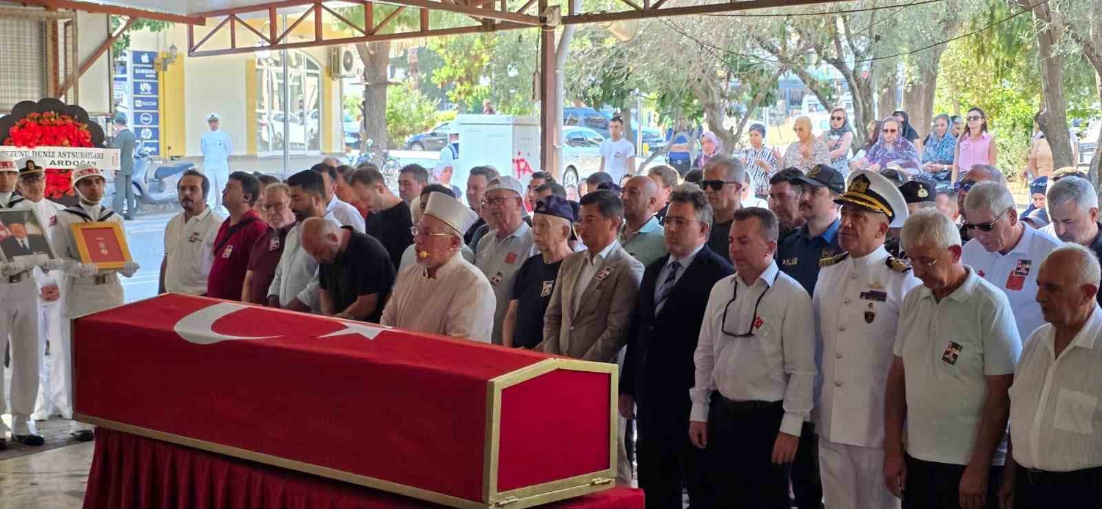 Muğla’nın Marmaris ilçesinde yaşayan Kıbrıs Gazisi ve Emekli Denizaltı Astsubay