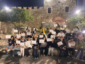 Muğla’nın Marmaris İlçesi Marmaris Evrenpaşa Ortaokulu öğrencileri, Türk Dil Bayramı