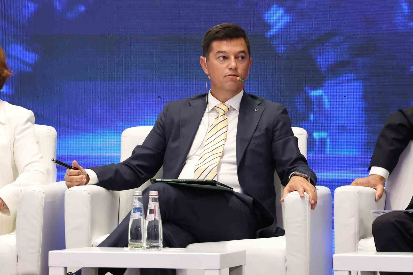Marmaris Belediye Başkanı Acar Ünlü, İstanbul’da düzenlenen Muğla Destinasyon Oturumu’nda