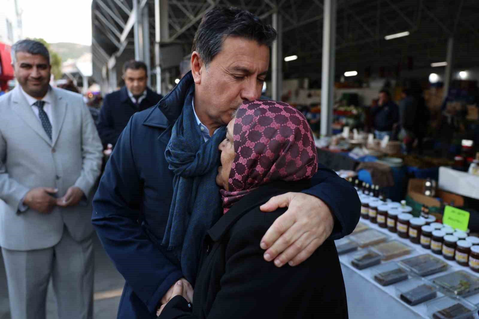 Muğla Büyükşehir Belediyesi, sosyal belediyecilik çalışmaları kapsamında ihtiyaç sahibi emeklilere