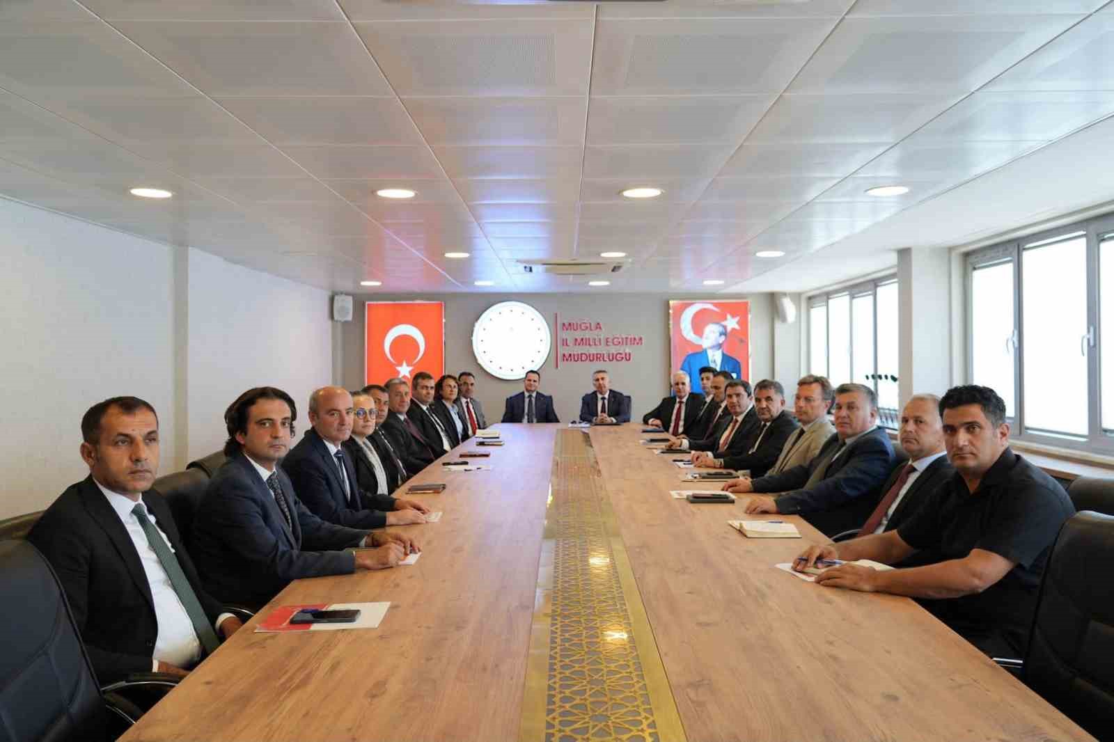 Muğla’da yeni eğitim öğretim yılında yürütülecek çalışmaların değerlendirildiği "Eğitim Öğretim