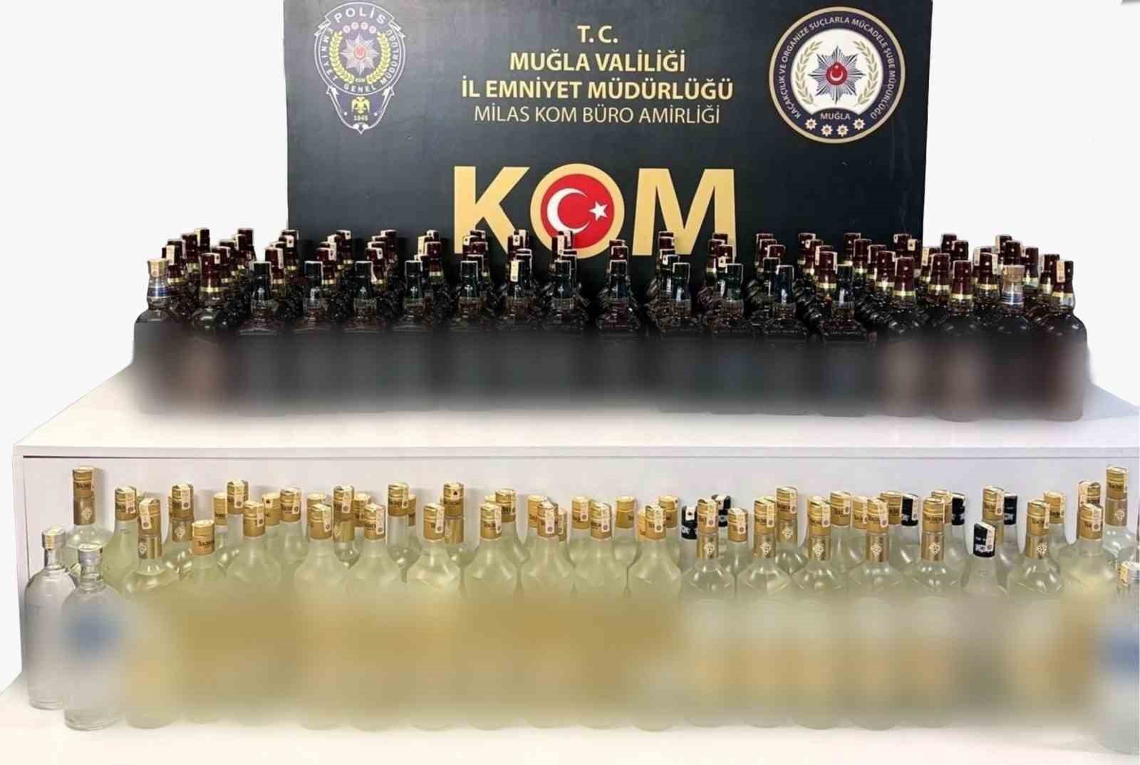 Muğla’da polis ekiplerince Ağustos ayında gerçekleştirilen kaçakçılık operasyonlarında çok sayıda
