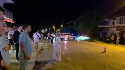 Muğla’nın Seydikemer ilçesinde motosiklet ile otomobilin çarpışması sonucu meydana gelen