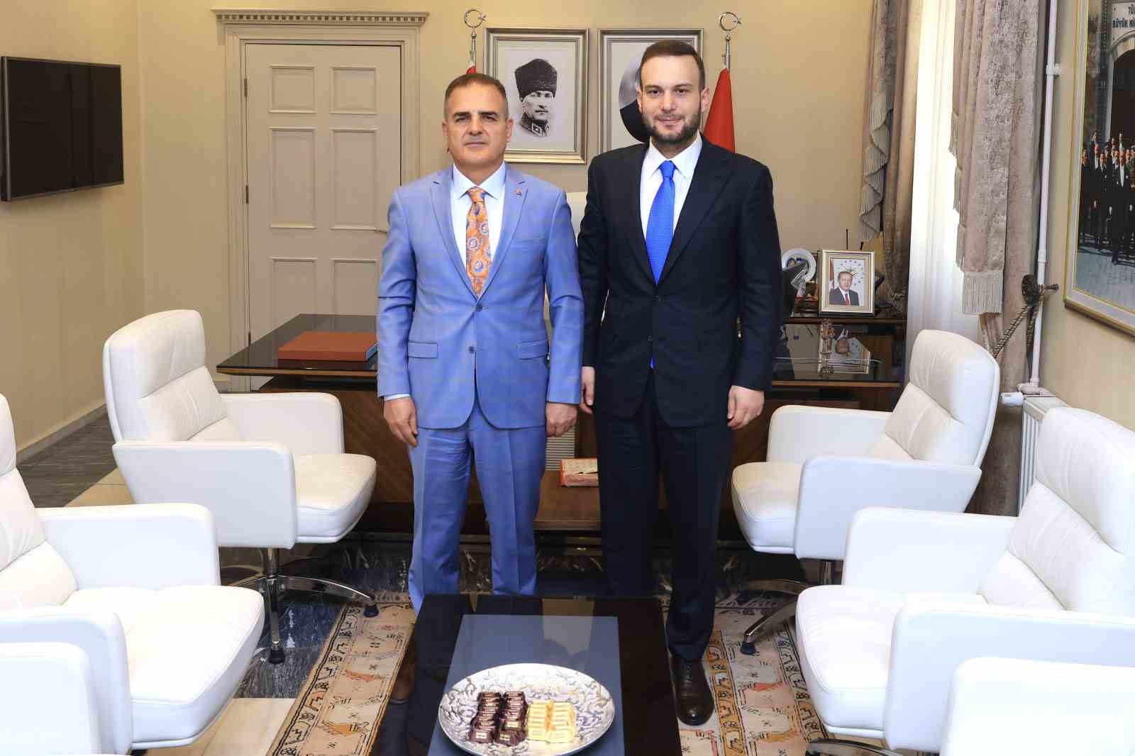 Sıfır Atık Vakfı Başkanı Samed Ağırbaş, Muğla Valisi Dr. İdris