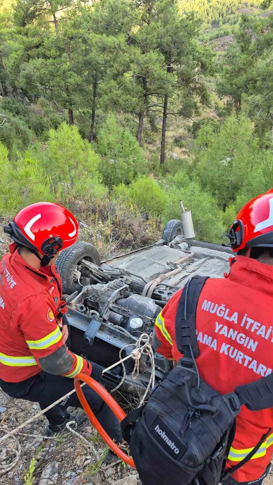 Muğla’nın Milas ilçesinde meydana gelen trafik kazasında, yaklaşık 50 metrelik
