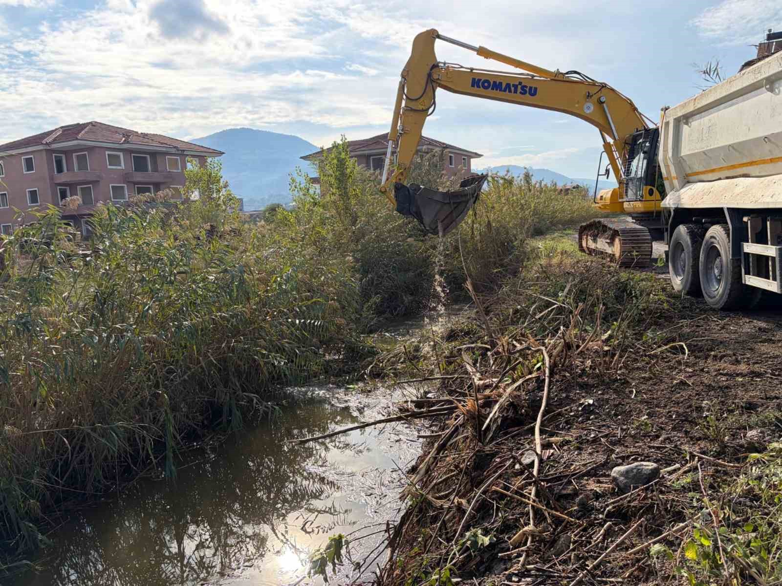 Muğla Büyükşehir Belediyesi, Dalaman’da etkili olan yoğun yağışların ardından meydana