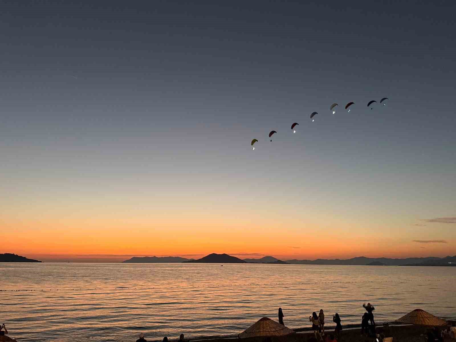 26. Fethiye Ölüdeniz Uluslararası Hava Oyunları Festivali kapsamında Çalış Plajı’nda