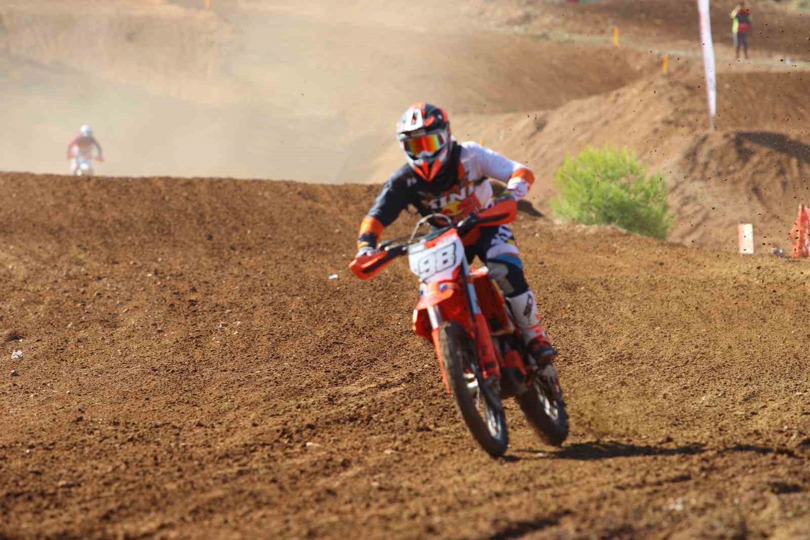 Türkiye Motokros Şampiyonası’nın son ayak yarışları, Fethiye’de 50 cc’den 450