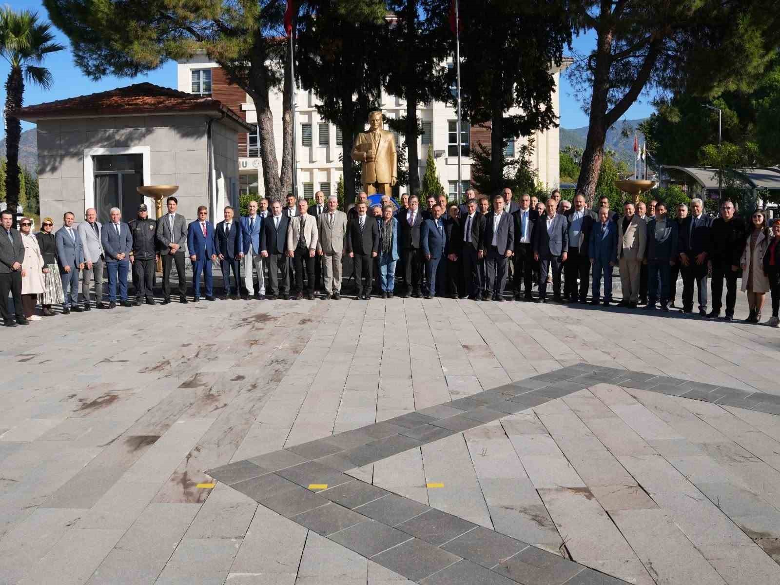 Muğla’nın Köyceğiz ilçesinde 19 Ekim Muhtarlar Günü dolayısıyla Hükümet Konağı