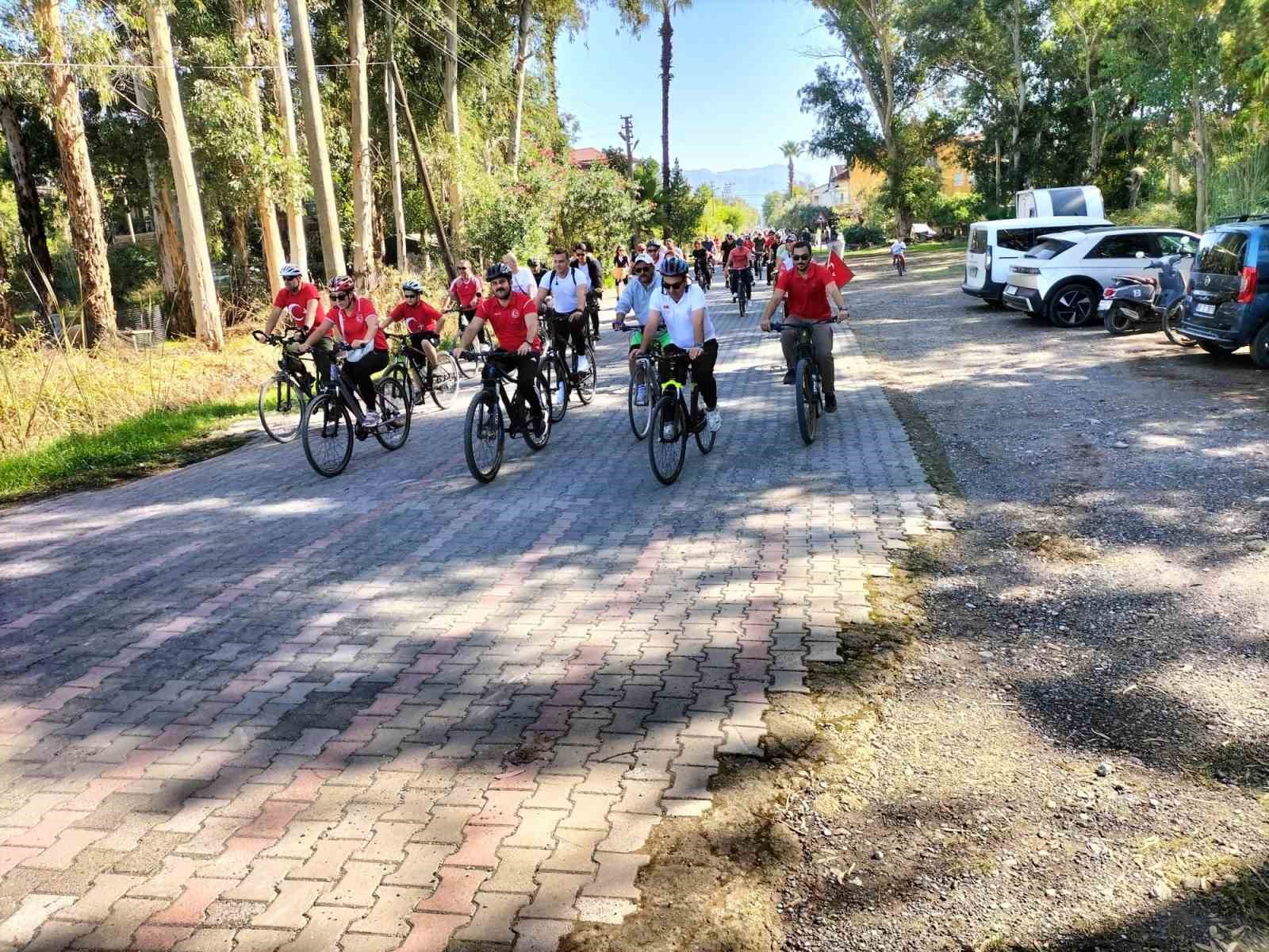 Muğla’nın Köyceğiz ilçesinde 29 Ekim Cumhuriyet Bayramı kapsamında Köyceğiz Kaymakamlığı