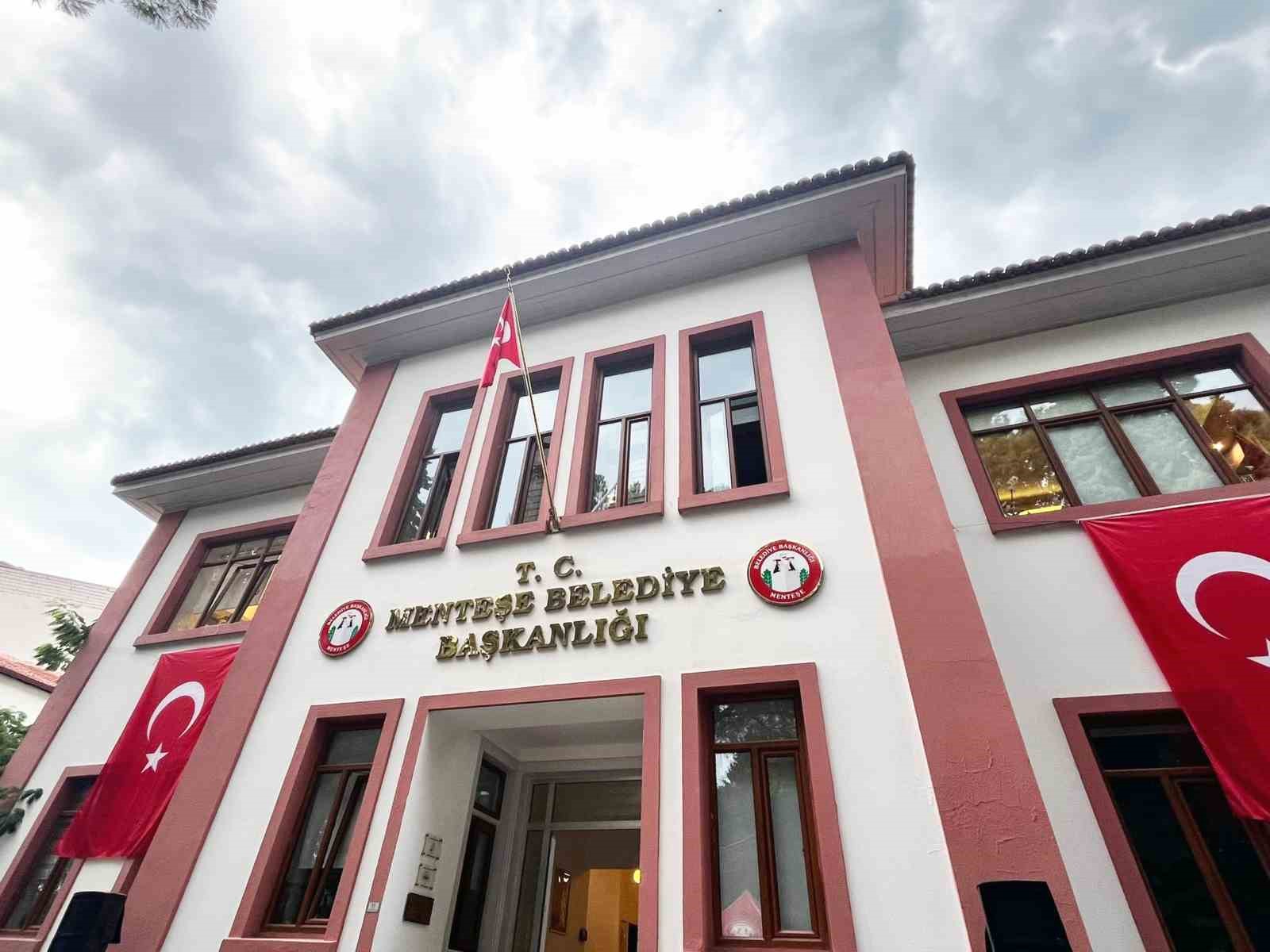 Menteşe Belediyesi’nin çocuklara ve yetişkinlere yönelik ücretsiz verdiği kış kurslarına