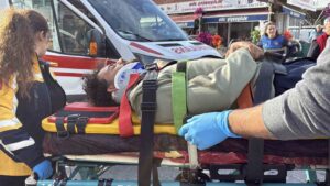 Muğla’nın Menteşe ilçesinde otomobil ile motosikletin çarpışması sonucu meydana gelen