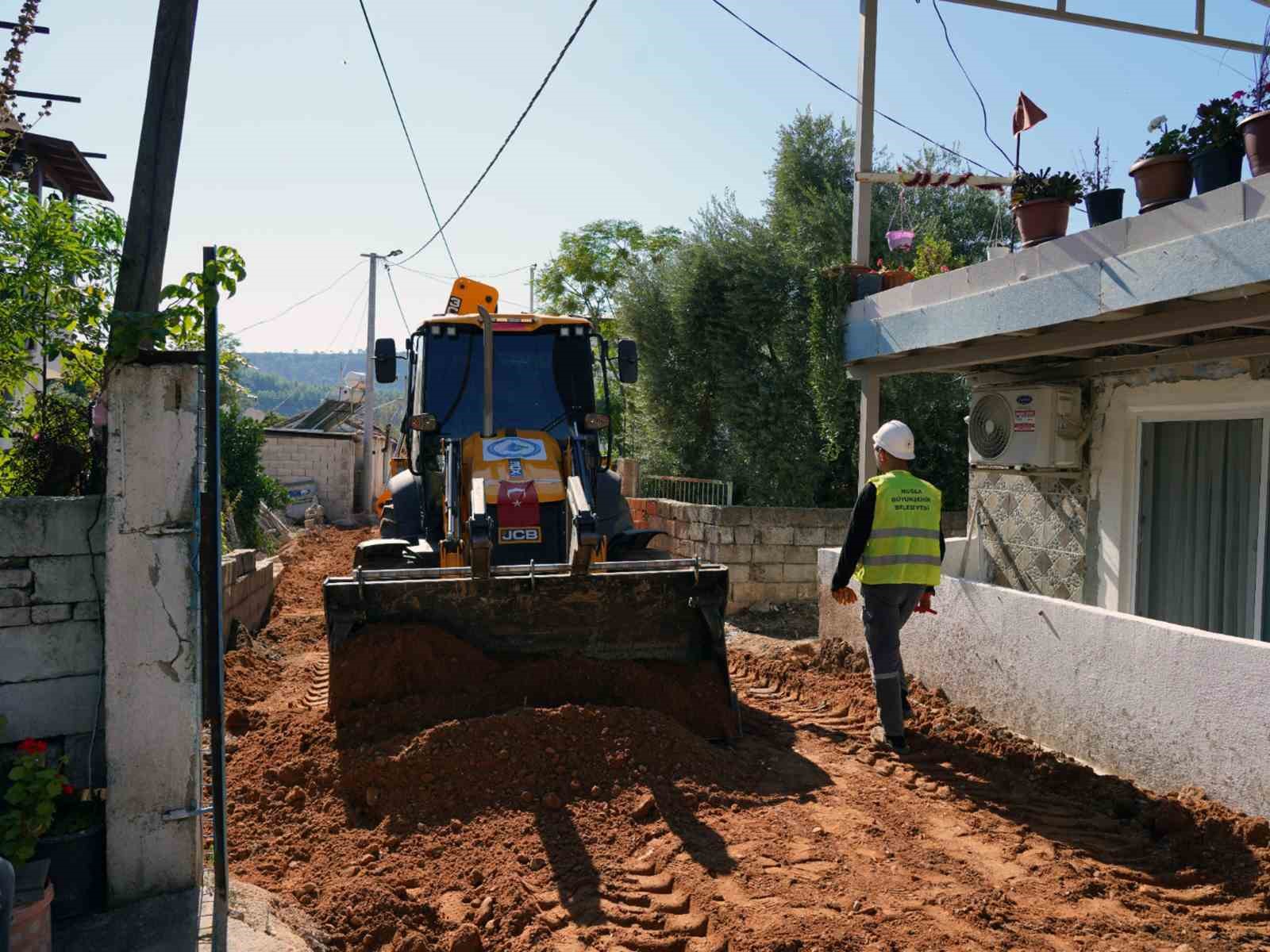 MUSKİ Genel Müdürlüğü, kanalizasyon hattı bulunmayan Milas Küçükdibekdere Mahallesi’nde 3