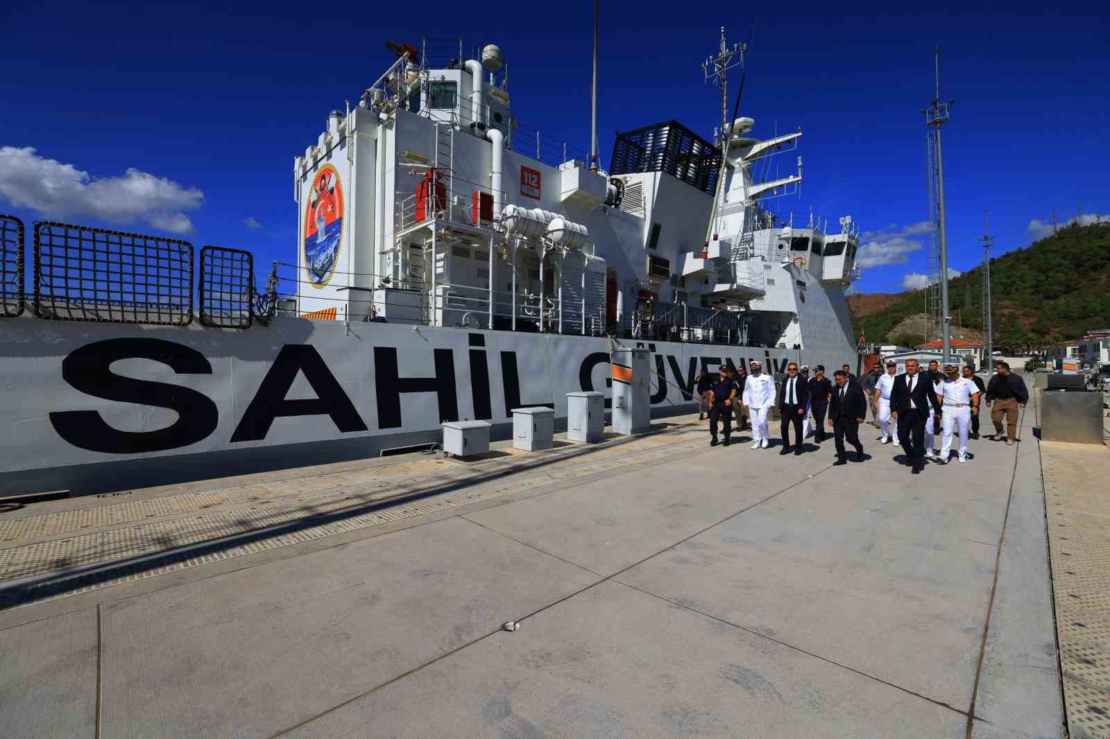Muğla Valisi Dr. İdris Akbıyık, Sahil Güvenlik Komutanlığı bünyesinde görev