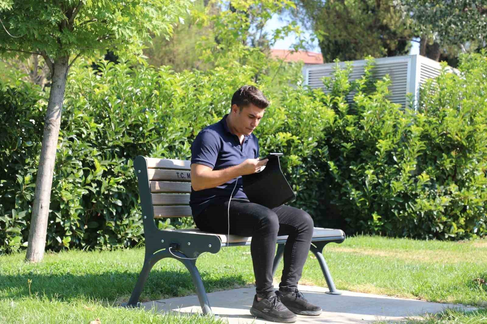 Muğla Büyükşehir Belediyesi, kent genelinde dijital erişimi güçlendirmek ve teknolojiyi