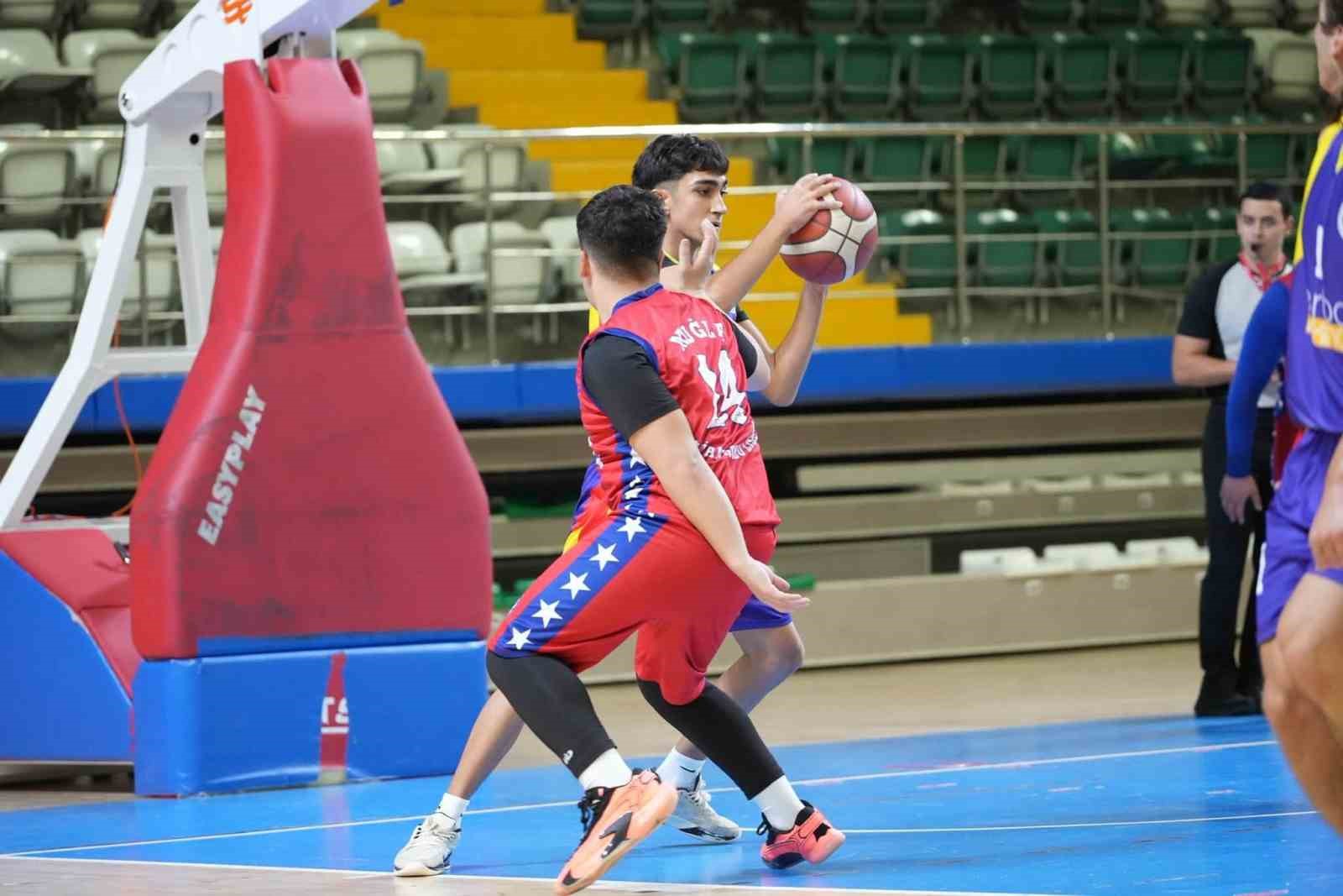Muğla genelinde düzenlenen Okul Sporları Gençler Basketbol İlçe Birinciliği Müsabakaları,