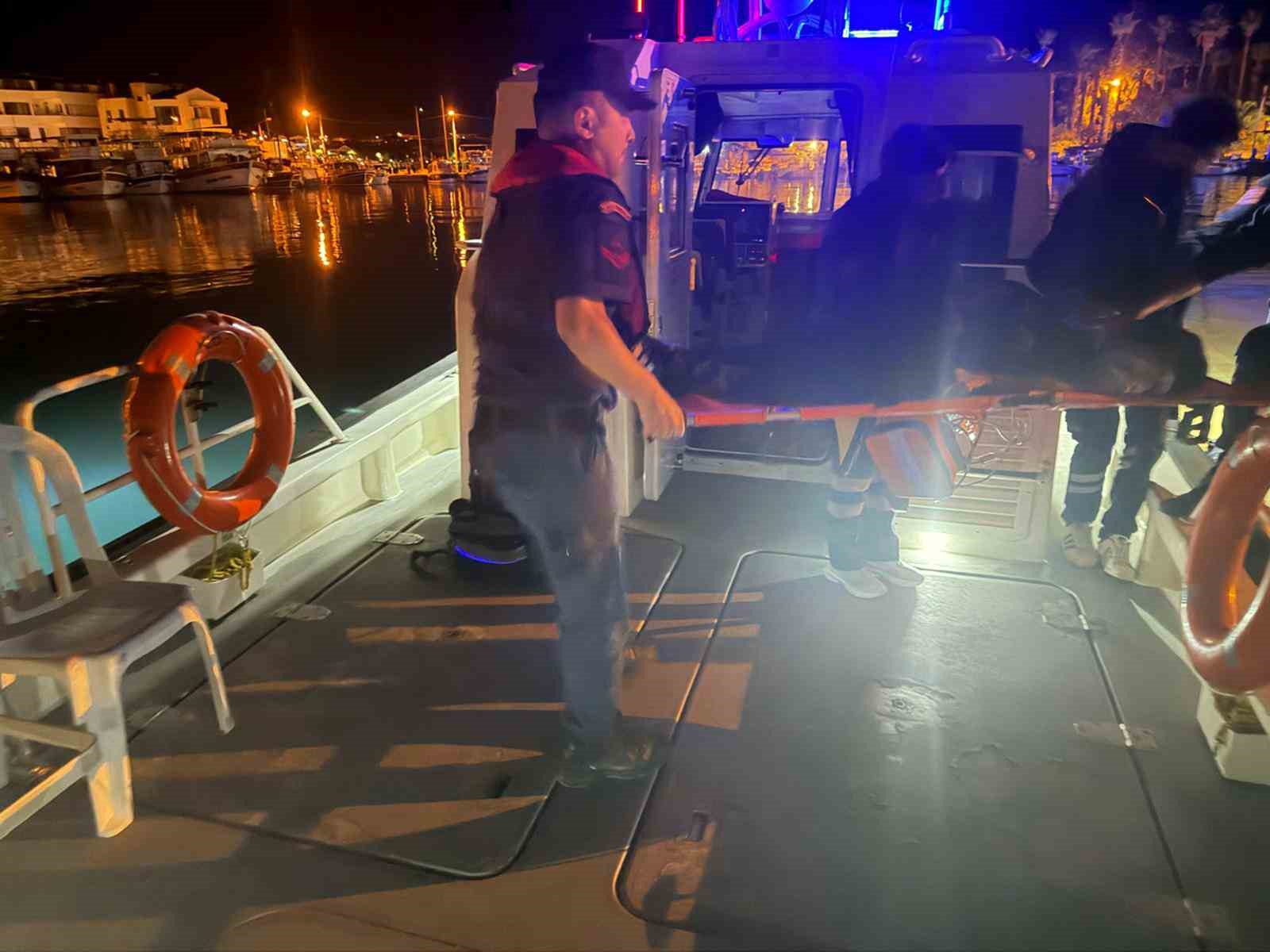 Muğla’nın Datça ilçesi açıklarında seyreden ticari gemide rahatsızlanan vatandaş için
